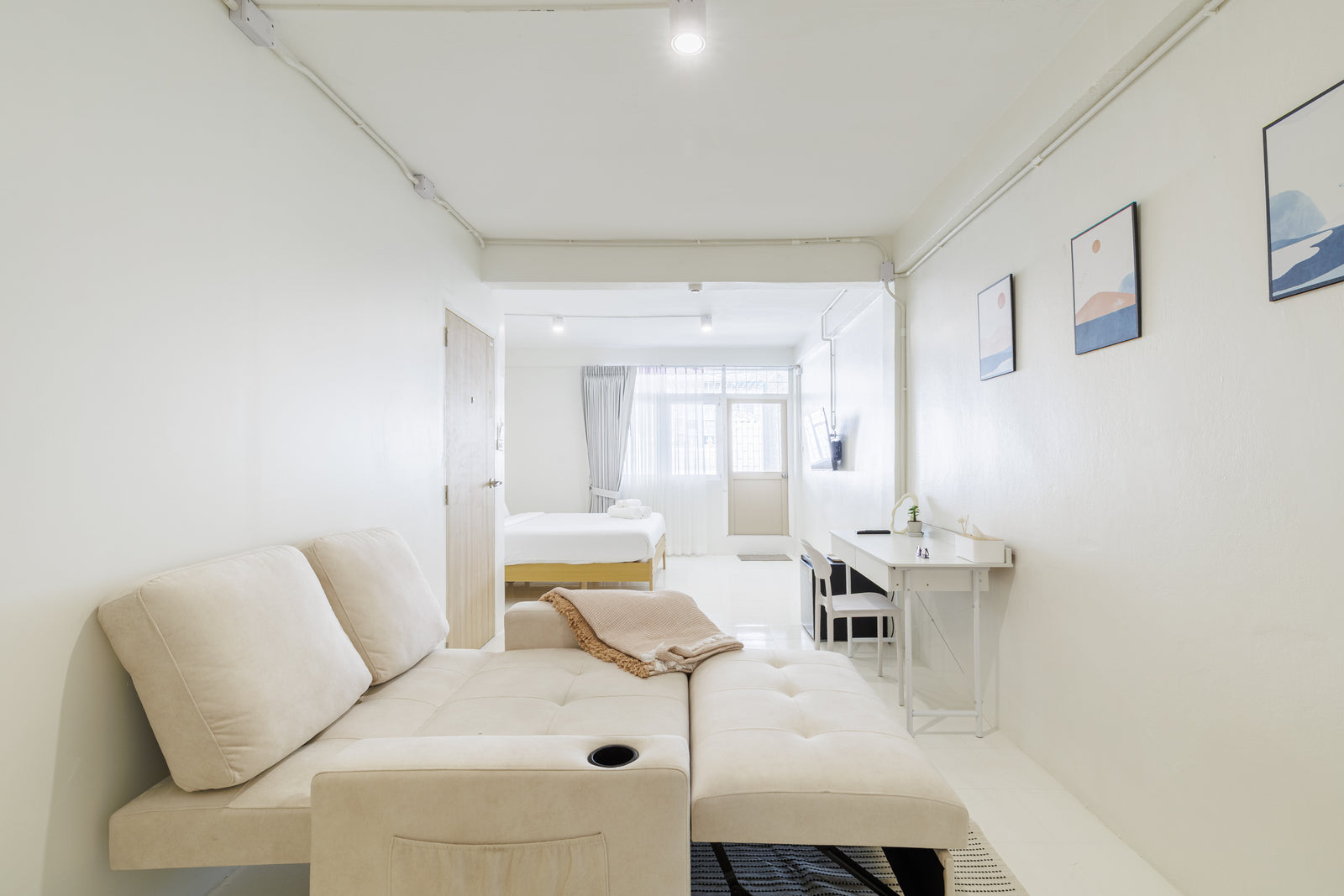 Seventy Two Airbnb
