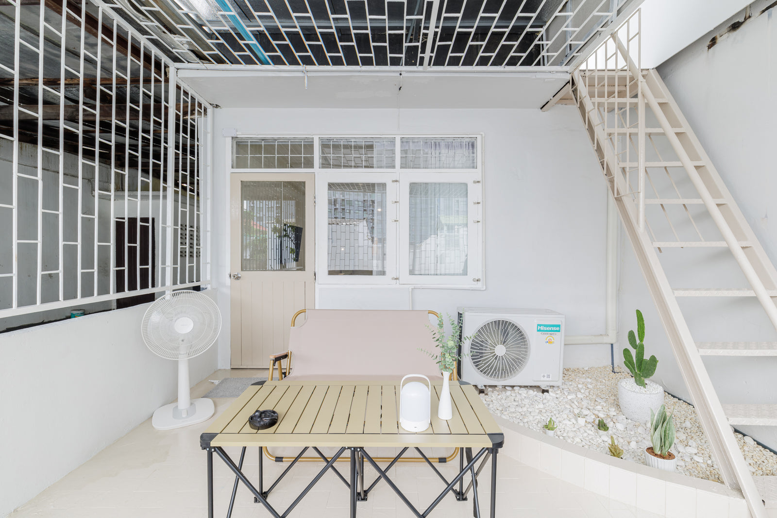 Seventy Two Airbnb