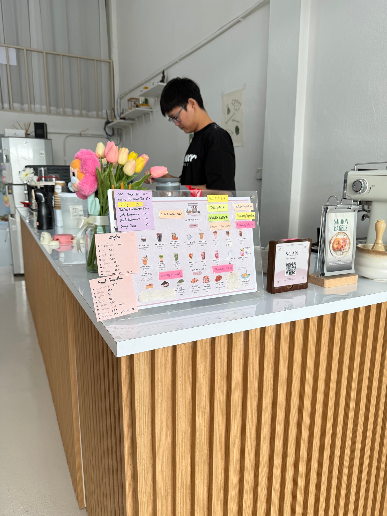 Seventy Two Cafe