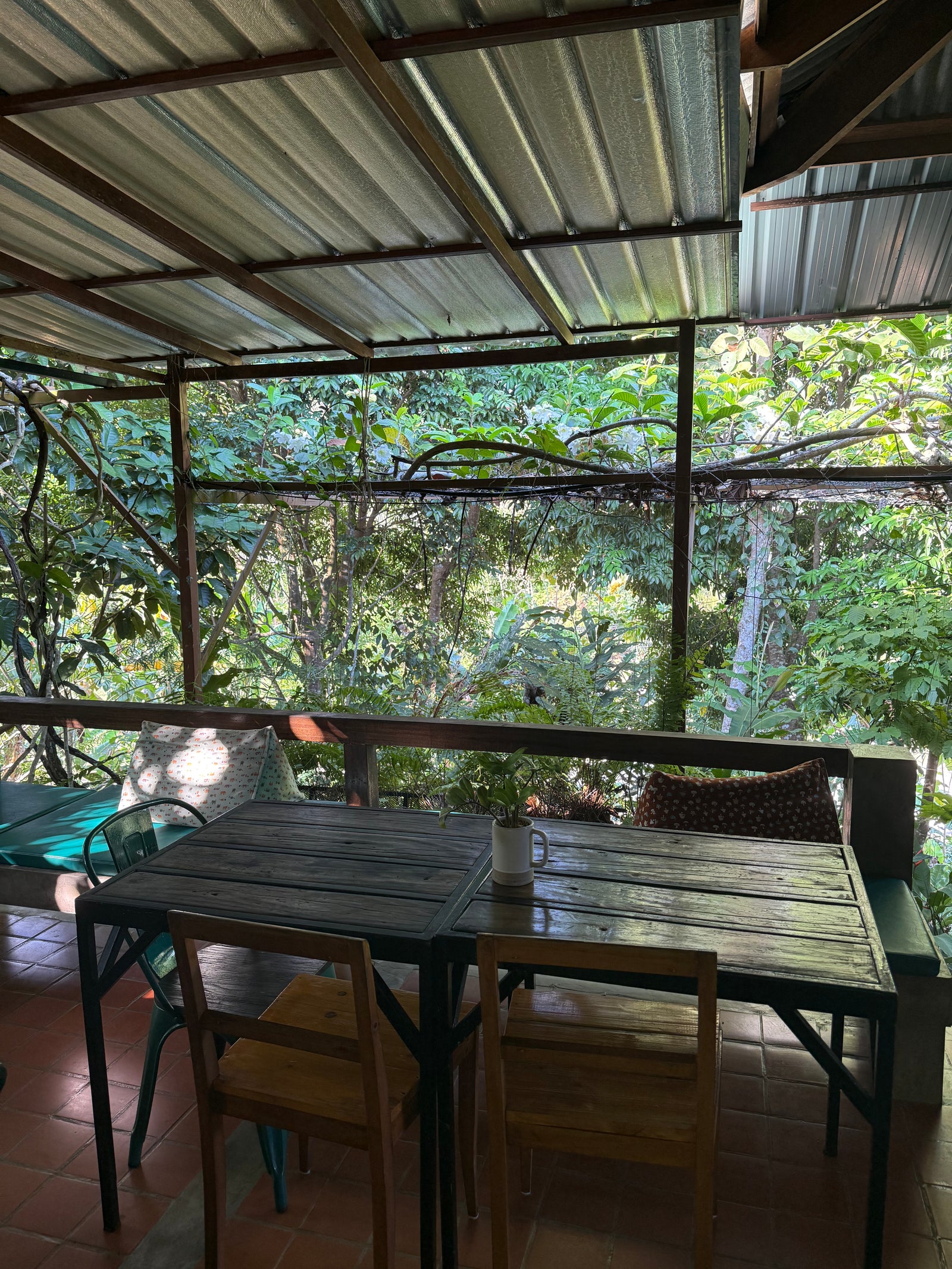 Hideaway Cafe